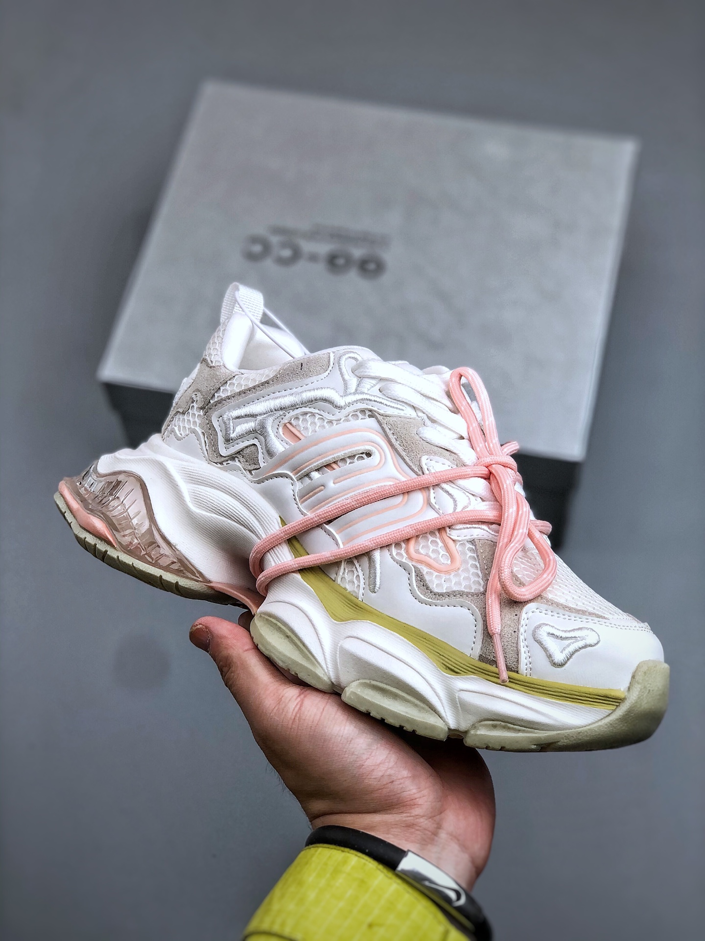 sneaker
